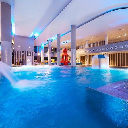 Vacationclub - Baltic Park Fort Apartament F.311 Świnoujście Exteriör bild